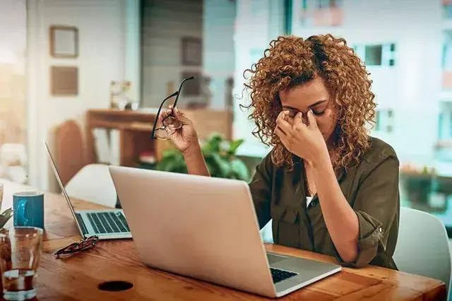 saúde-mental-home-cansaço2-640w (1)